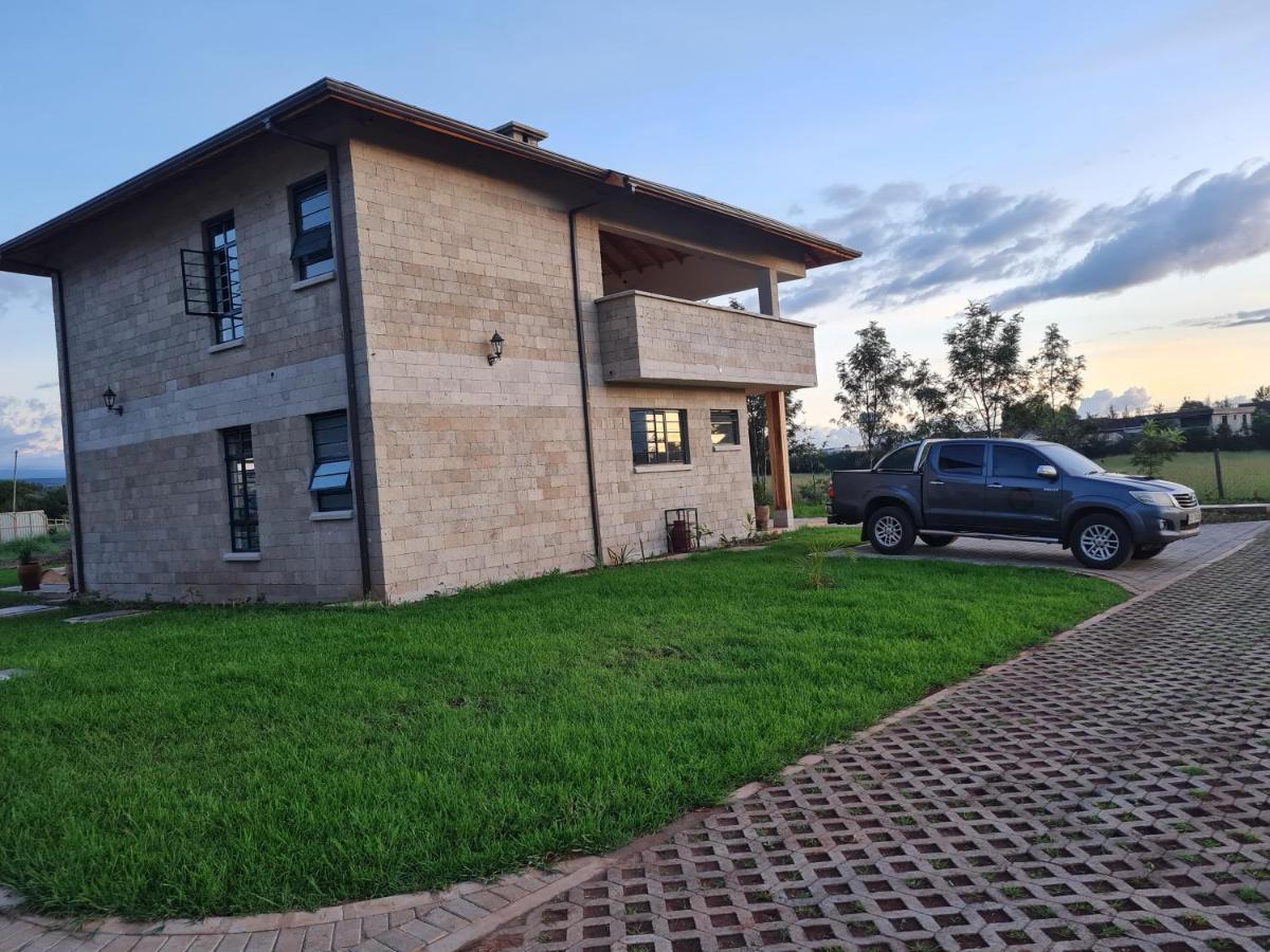 The Landing Nanyuki Cottages Buitenkant foto
